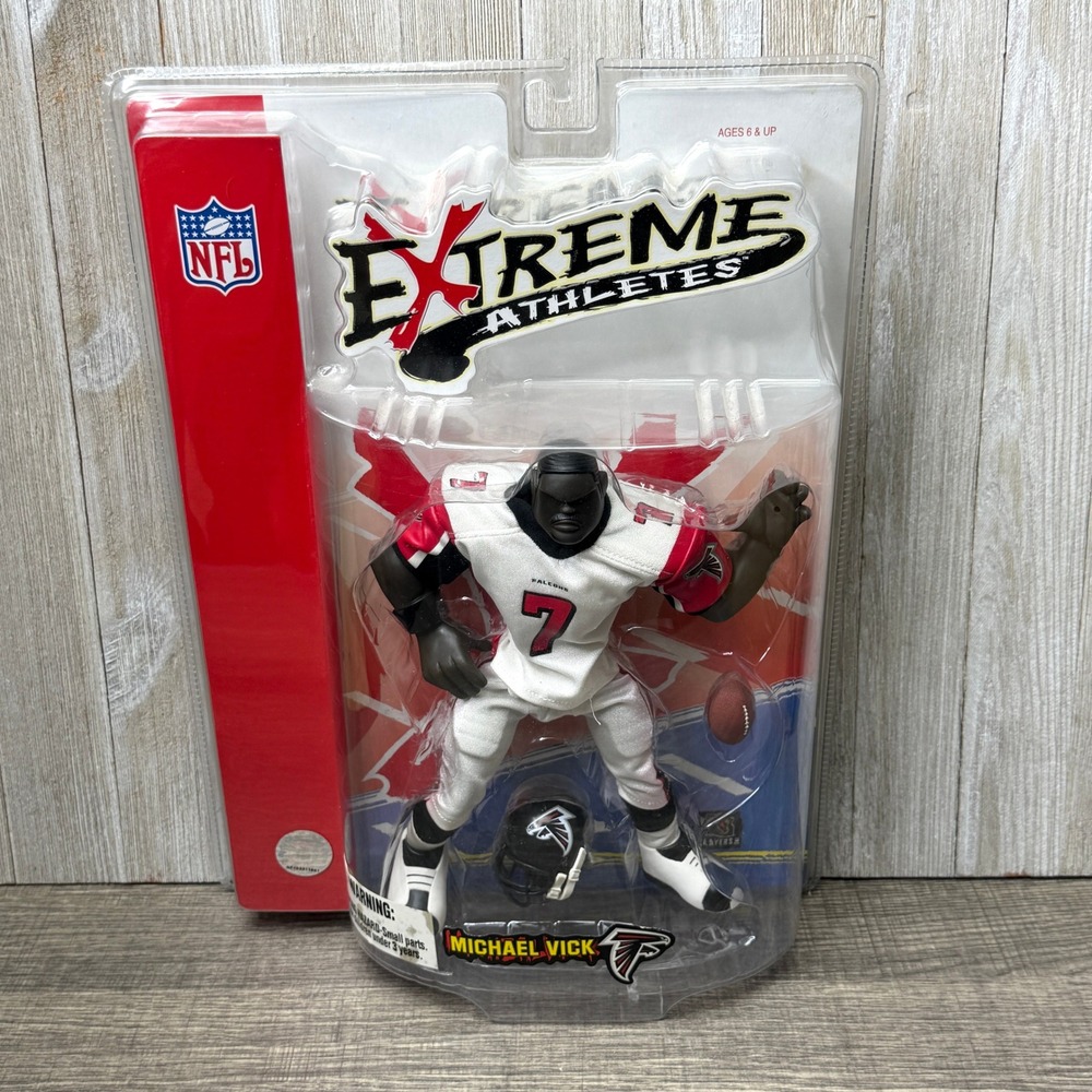 NFL Extreme Athletes Michael Vick Atlanta Falcons Action Figure Mezco New #7